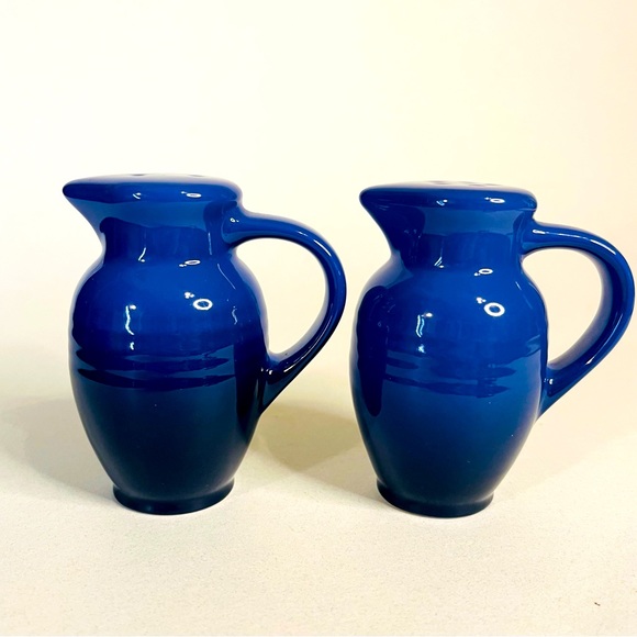 Le Creuset Indigo Cobalt Blue Ombré  Salt & Pepper Shakers Pitcher Jug Style - Picture 3 of 6